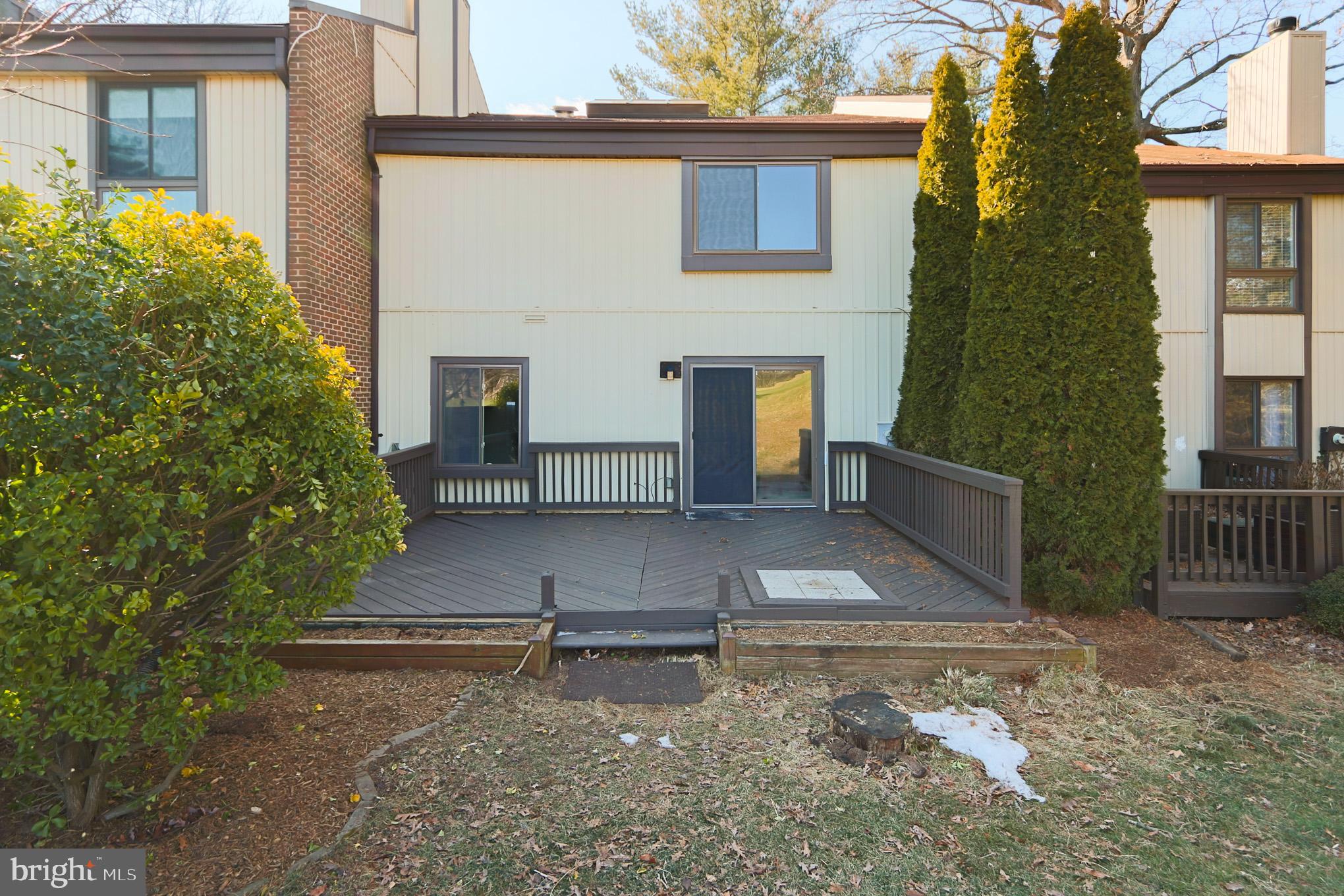 2103 Colts Neck Court Reston, VA 20191 - Photo 46 of 52 Exterior Rear