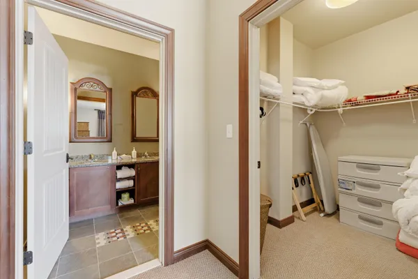 $875,000 | 43 Middle Ridge Road, Unit 209, South Londonderry, VT 05155