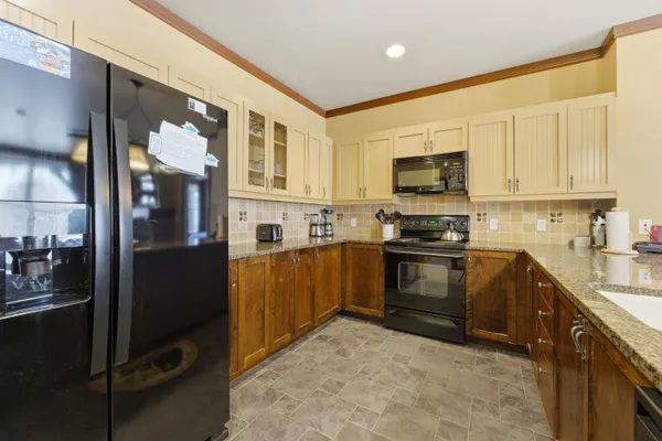 $875,000 | 43 Middle Ridge Road, Unit 209, South Londonderry, VT 05155