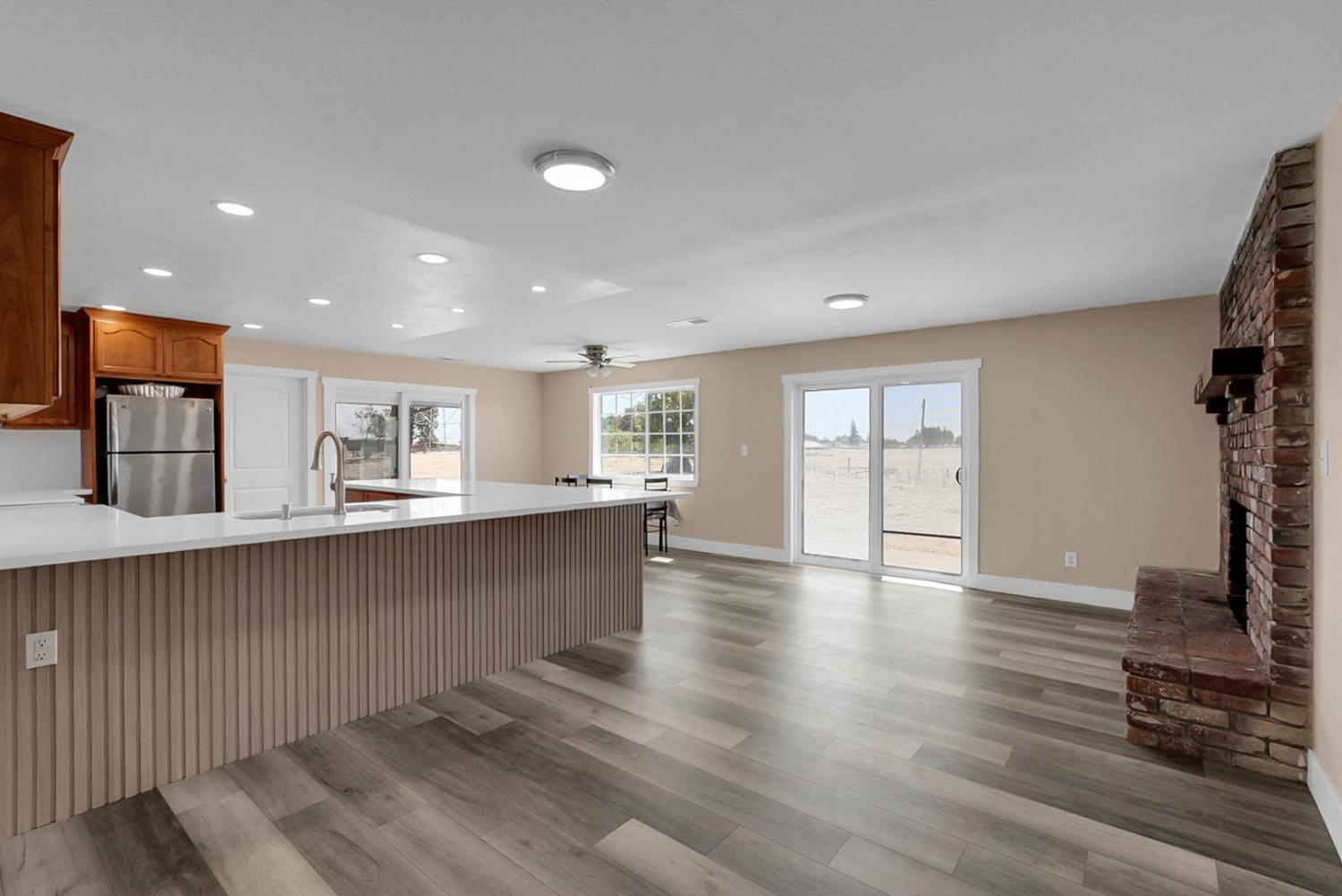 14694 Liberty Road Acampo, CA 95220 - Photo 4 of 22 Gallery Image 4