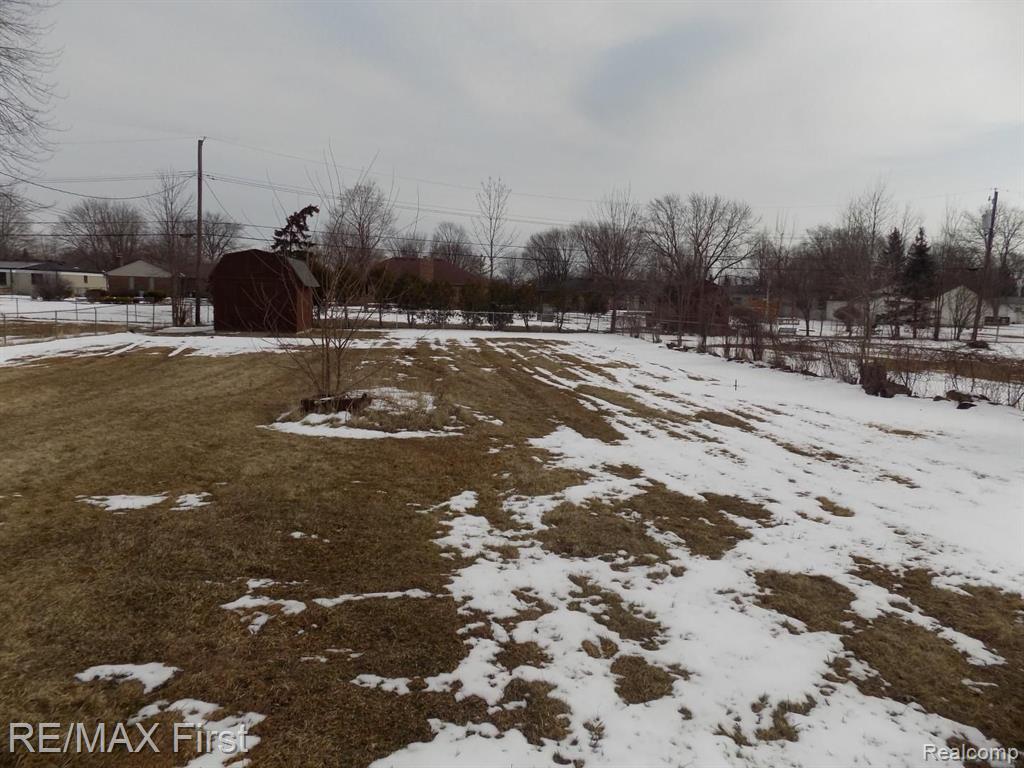 47896 Forbes Street Chesterfield, MI 48047 - Photo 4 of 24
