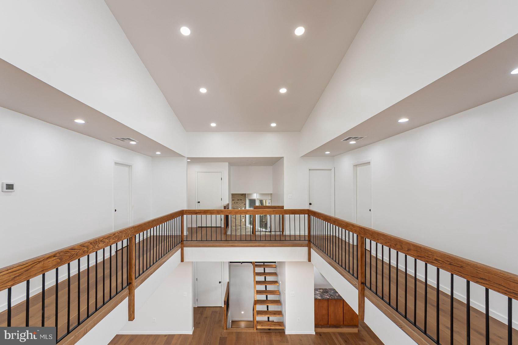 903 Ivy Hill Road Cockeysville, MD 21030 - Photo 9 of 100 Spacious foyer with elegant wood accents.
