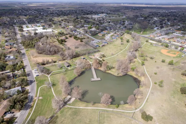 $259,000 | 1309 Mallard Lane, Taylor, TX 76574