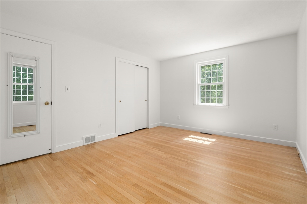 17 Keith Road Wayland, MA 01778 - Photo 18 of 35 Gallery Image 18