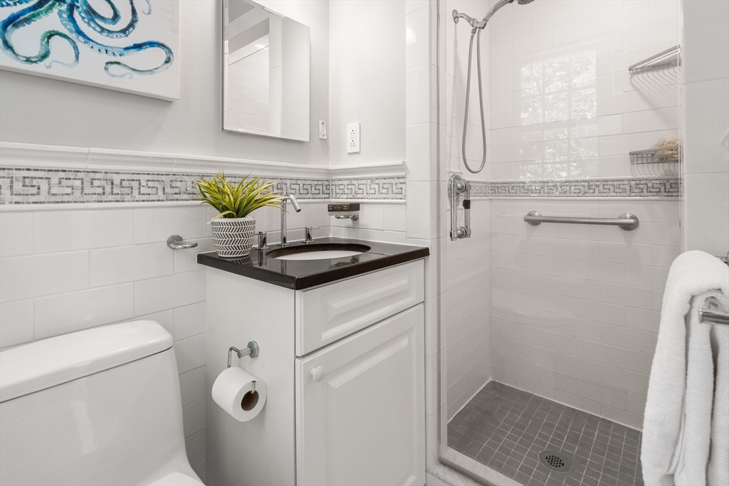 17 Keith Road Wayland, MA 01778 - Photo 19 of 35 Gallery Image 19