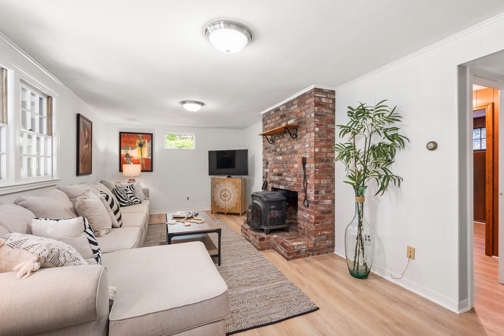 17 Keith Road Wayland, MA 01778 - Photo 21 of 35 Gallery Image 21