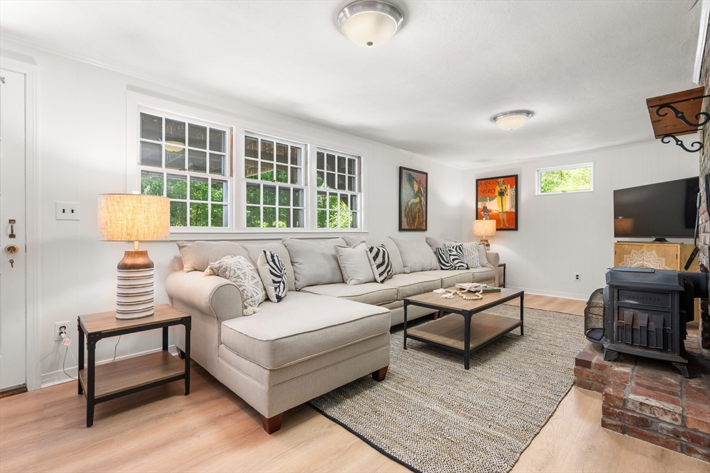17 Keith Road Wayland, MA 01778 - Photo 22 of 35 Gallery Image 22