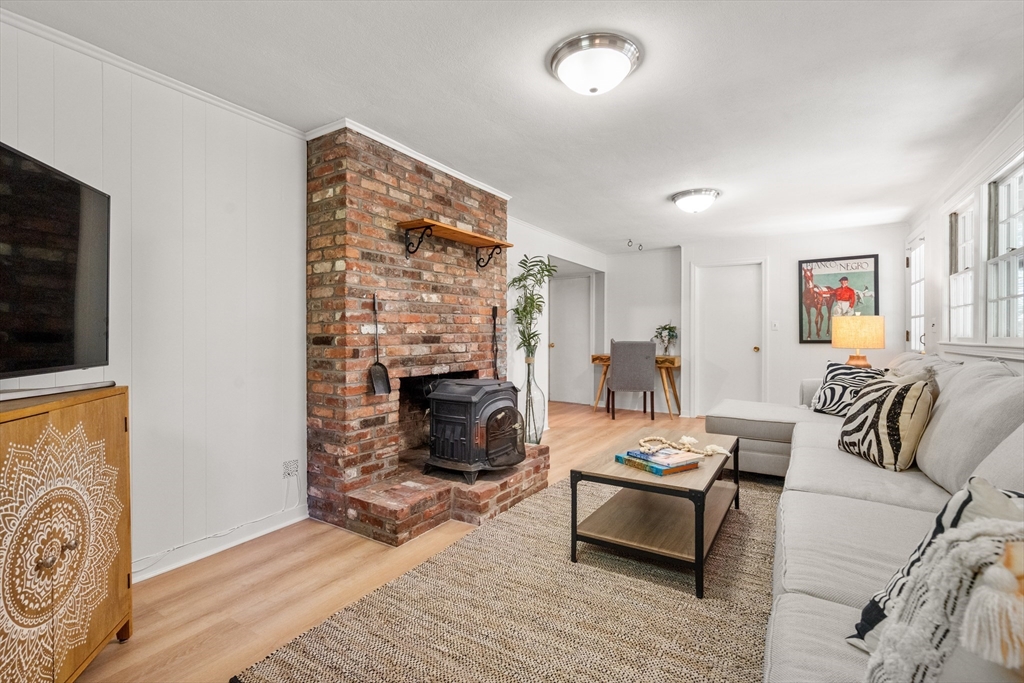 17 Keith Road Wayland, MA 01778 - Photo 23 of 35 Gallery Image 23