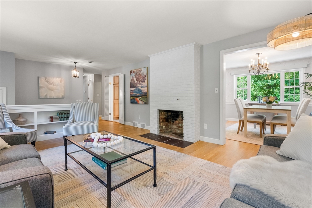 17 Keith Road Wayland, MA 01778 - Photo 7 of 35 Gallery Image 7