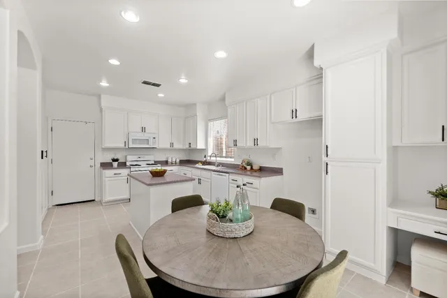 a view of entryway and hall