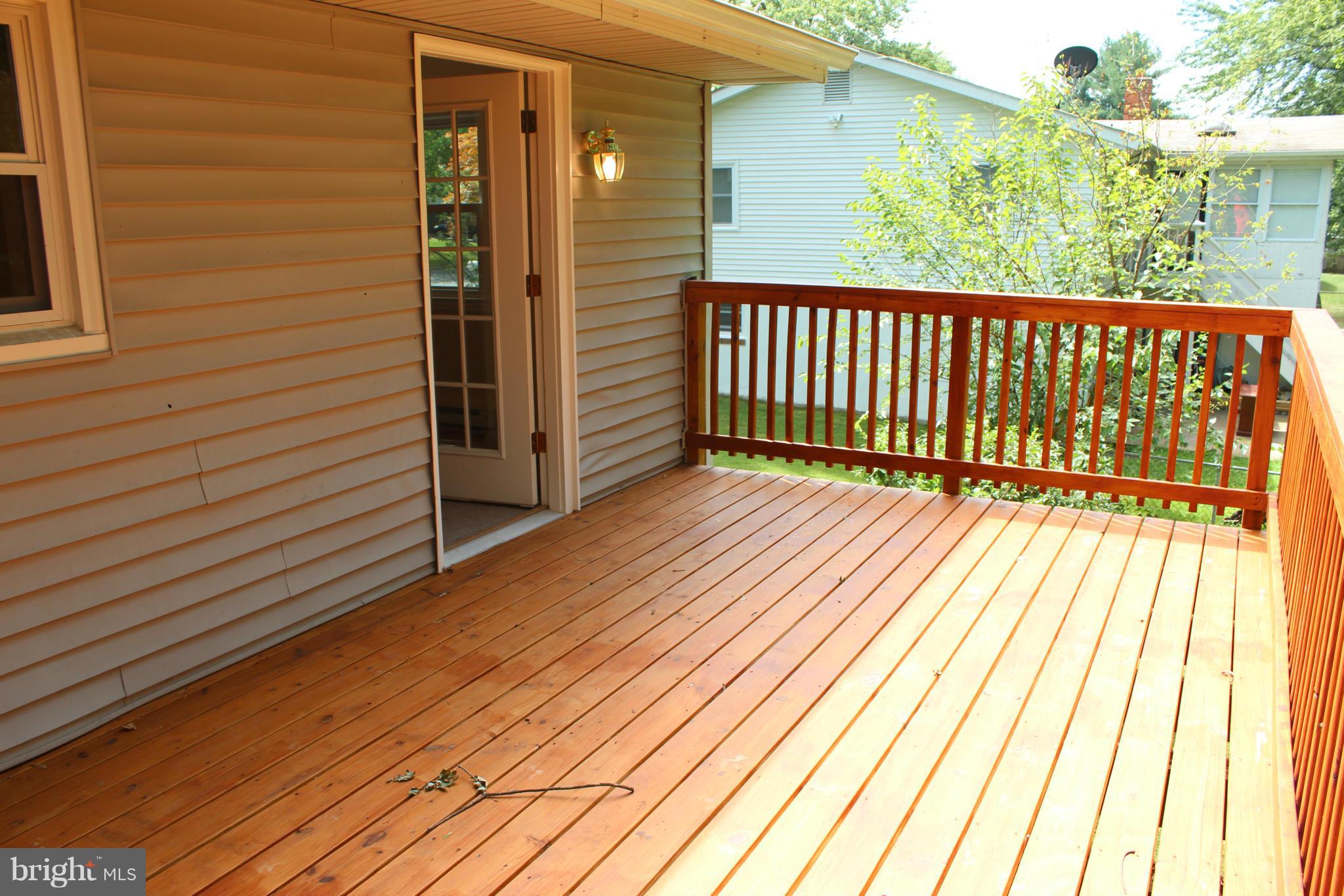 111 Kennedy Road Sterling, VA 20164 - Photo 9 of 21 Exterior (General)