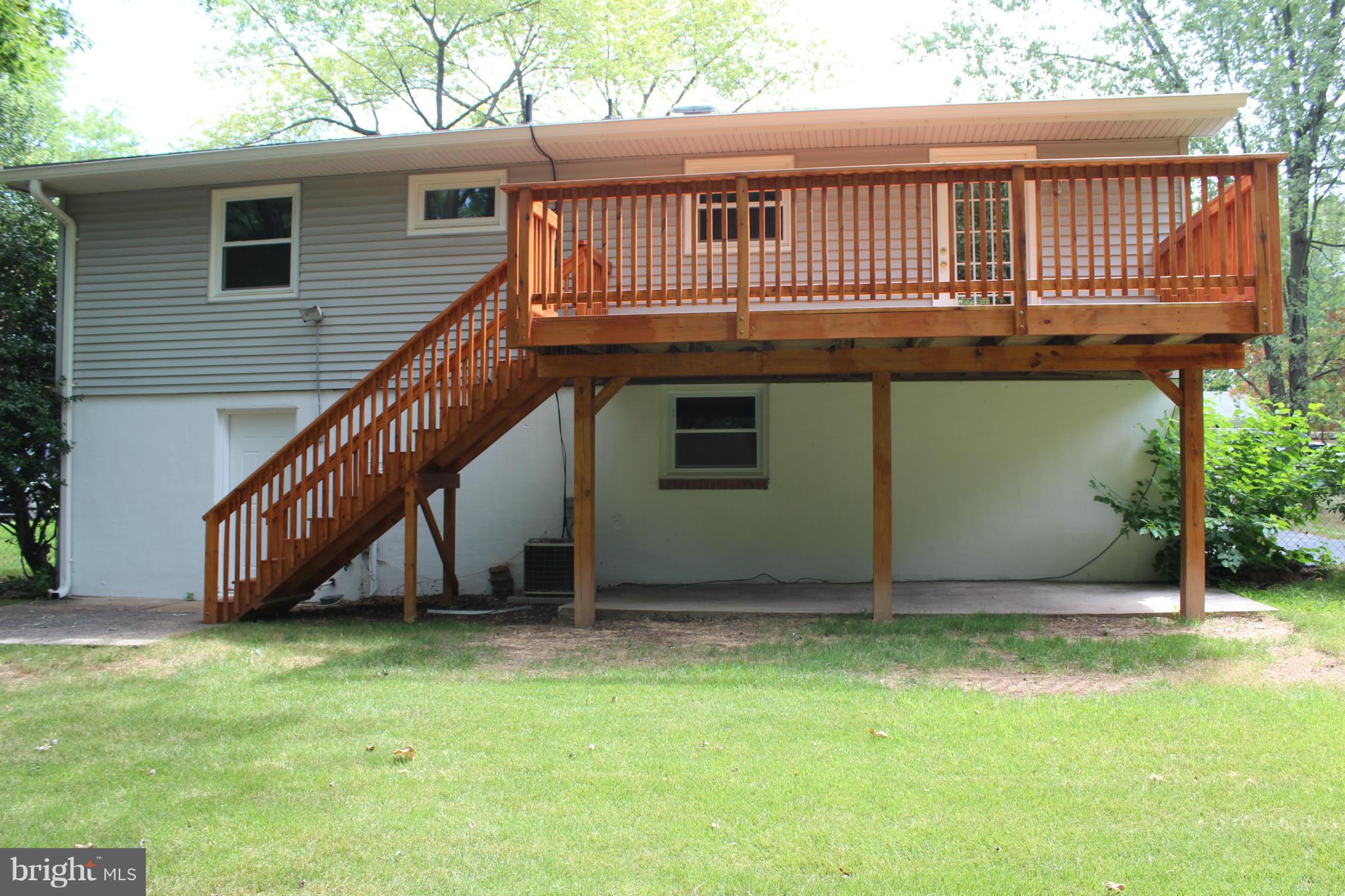111 Kennedy Road Sterling, VA 20164 - Photo 10 of 21 Exterior (General)