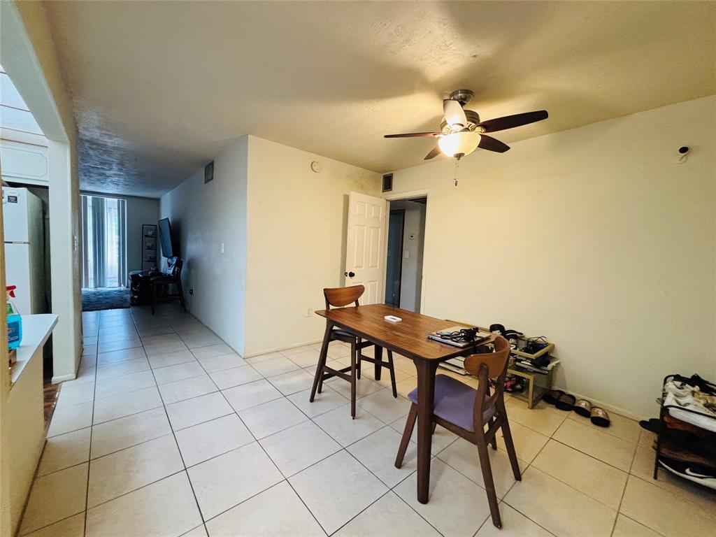 7300 Northwest 17th Street, Unit 202 Plantation, FL 33313 - Photo 5 of 21