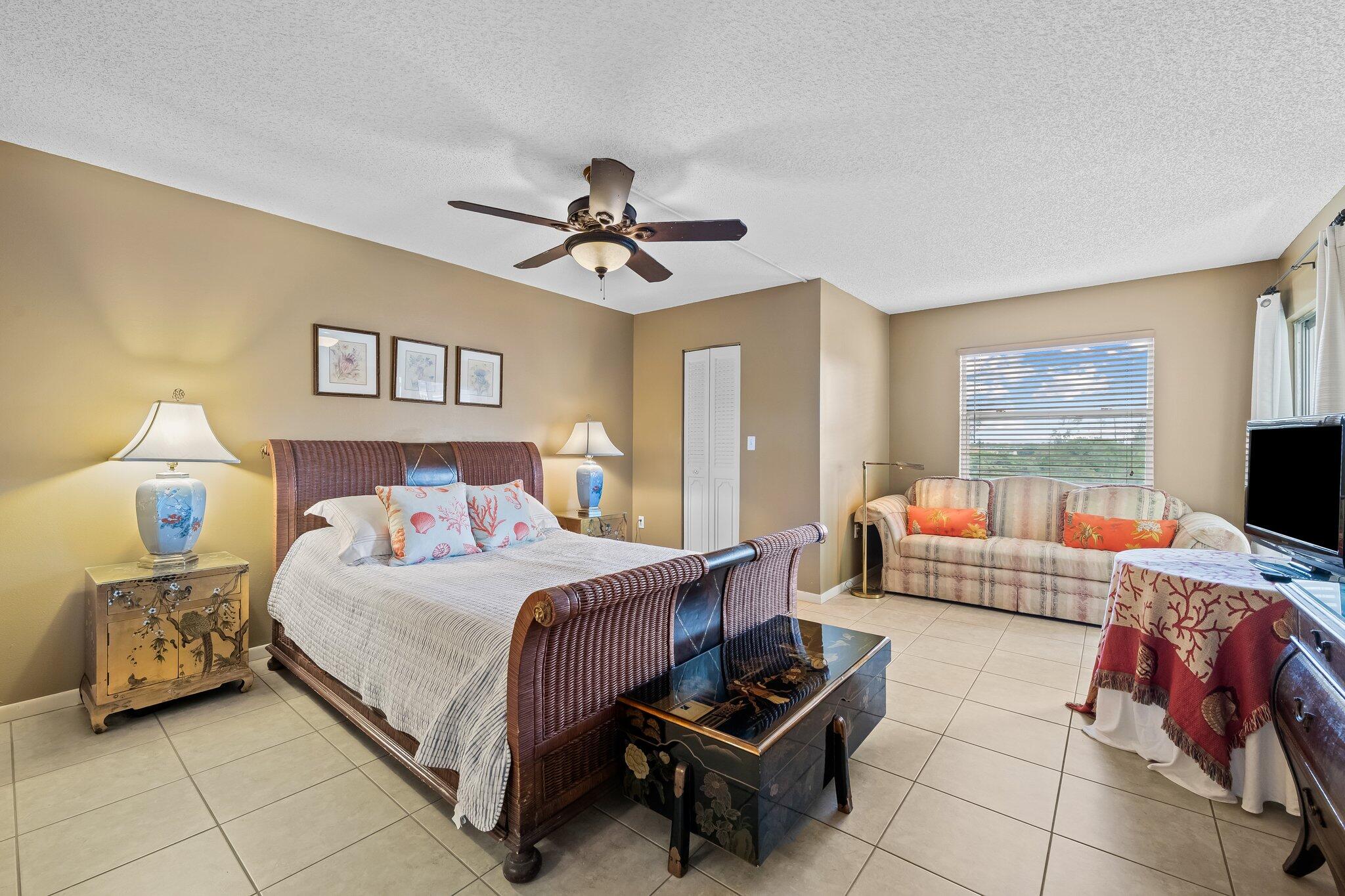 3930 Inverrary Boulevard, Unit 608D Lauderhill, FL 33319 - Photo 10 of 31 23-web-or-mls-DSC_3536