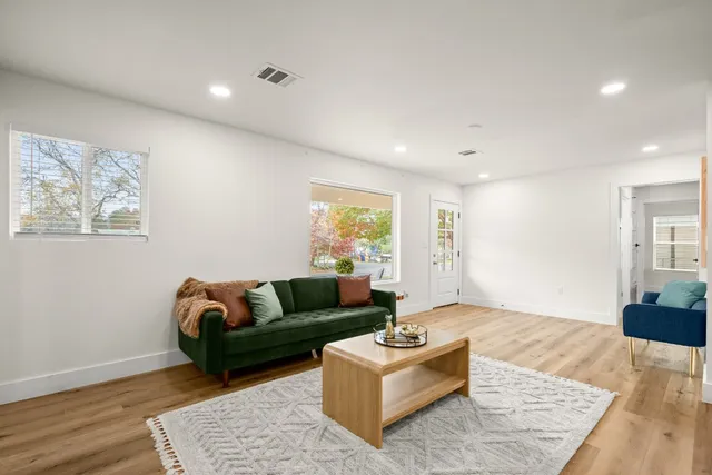 $365,000 | 207 White Oak Drive, Austin, TX 78753