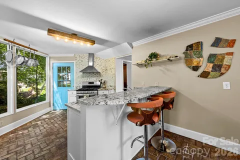 $725,000 | 1512 Ideal Way, Charlotte, NC 28203