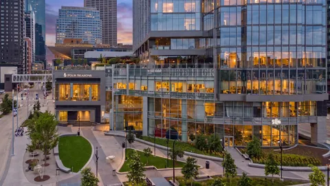 $3,300,000 | 255 Hennepin Avenue, Unit 3303, Minneapolis, MN 55401