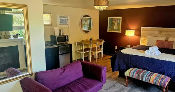 $1,495,000 | 360 Commercial Street, Rockport, ME 04856