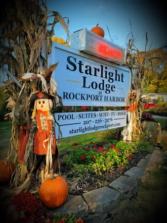 $1,495,000 | 360 Commercial Street, Rockport, ME 04856