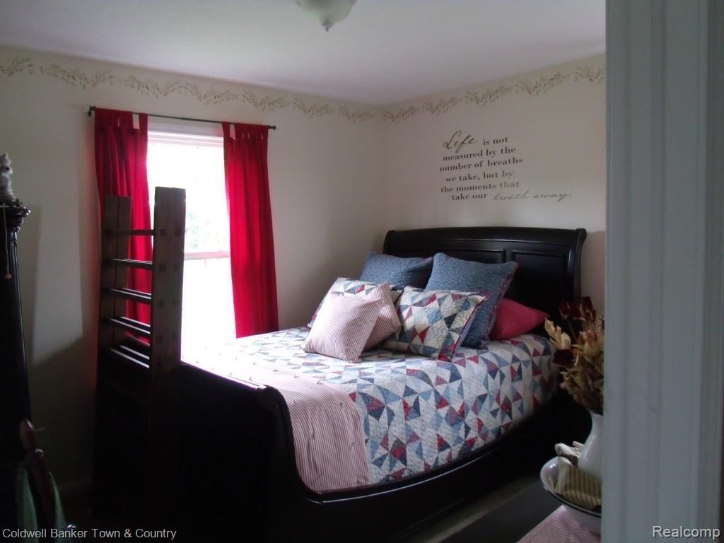 9937 West Iosco Road Fowlerville, MI 48836 - Photo 23 of 35 004.jpg