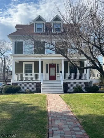 $5,300 | 100 Elm Street, Unit 1, Montclair, NJ 07042