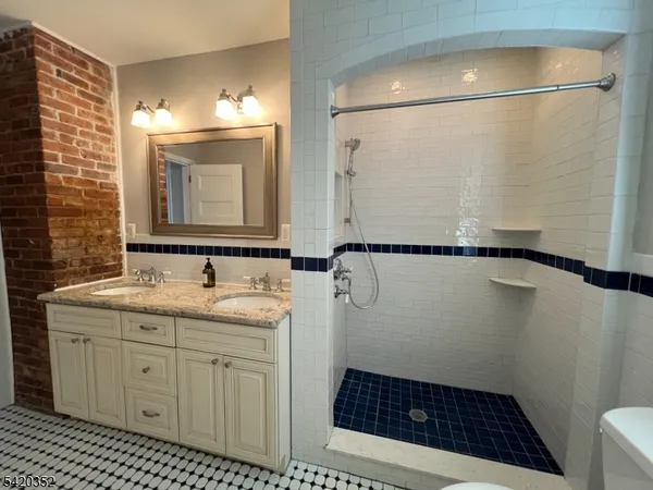 $5,300 | 100 Elm Street, Unit 1, Montclair, NJ 07042