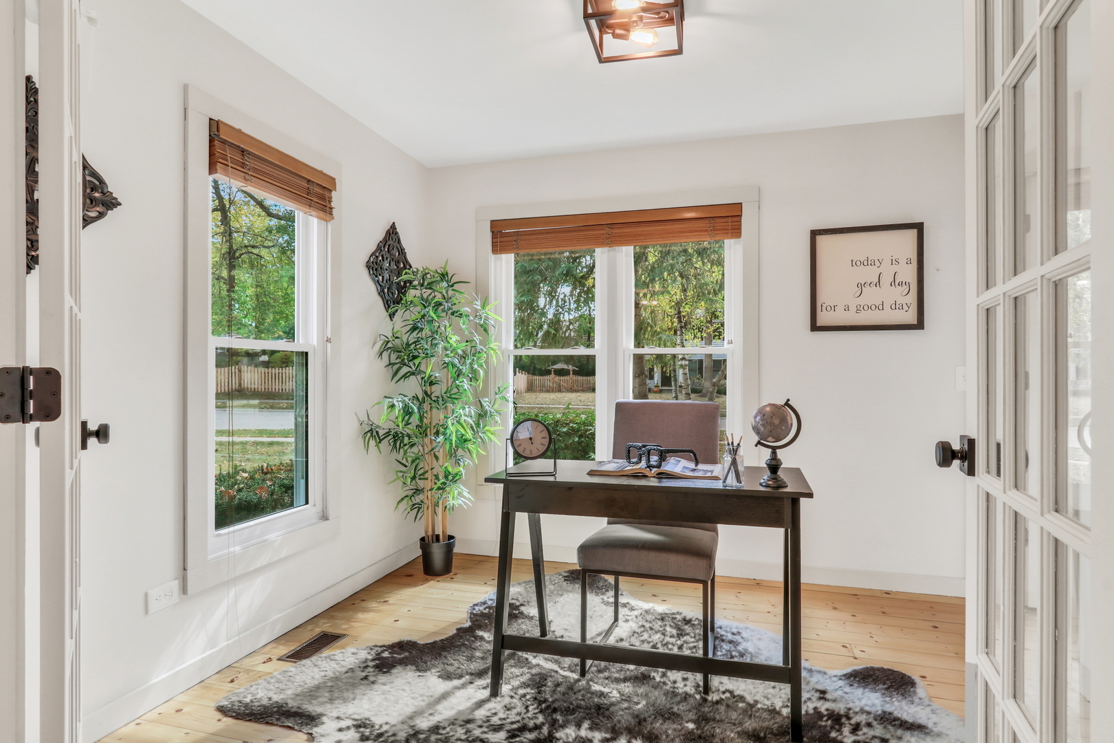 334 Concord Square Gurnee, IL 60031 - Photo 9 of 43 a workspace with furniture and a window