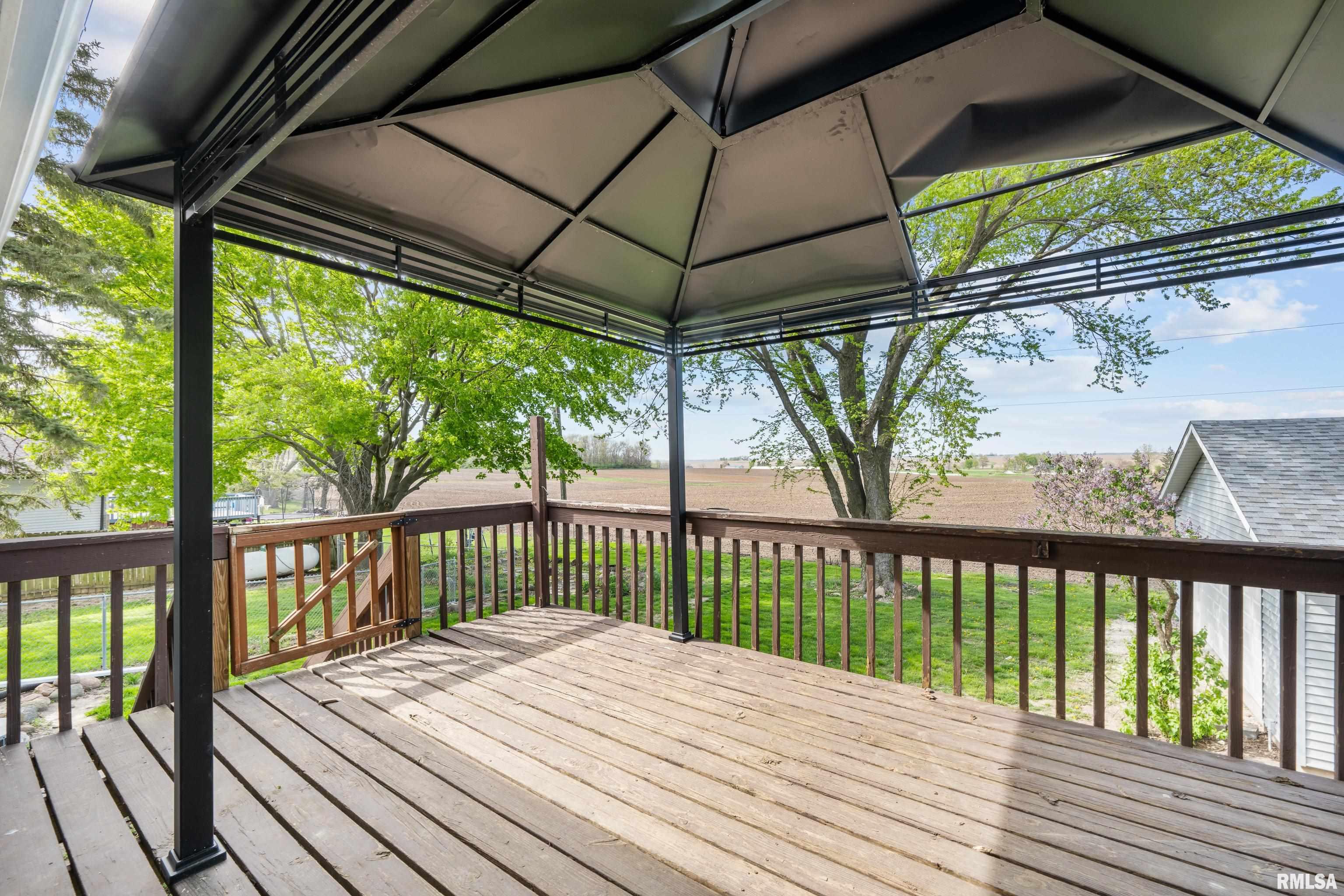 9080 New Liberty Road Walcott, IA 52773 - Photo 11 of 31 Gallery Image 11