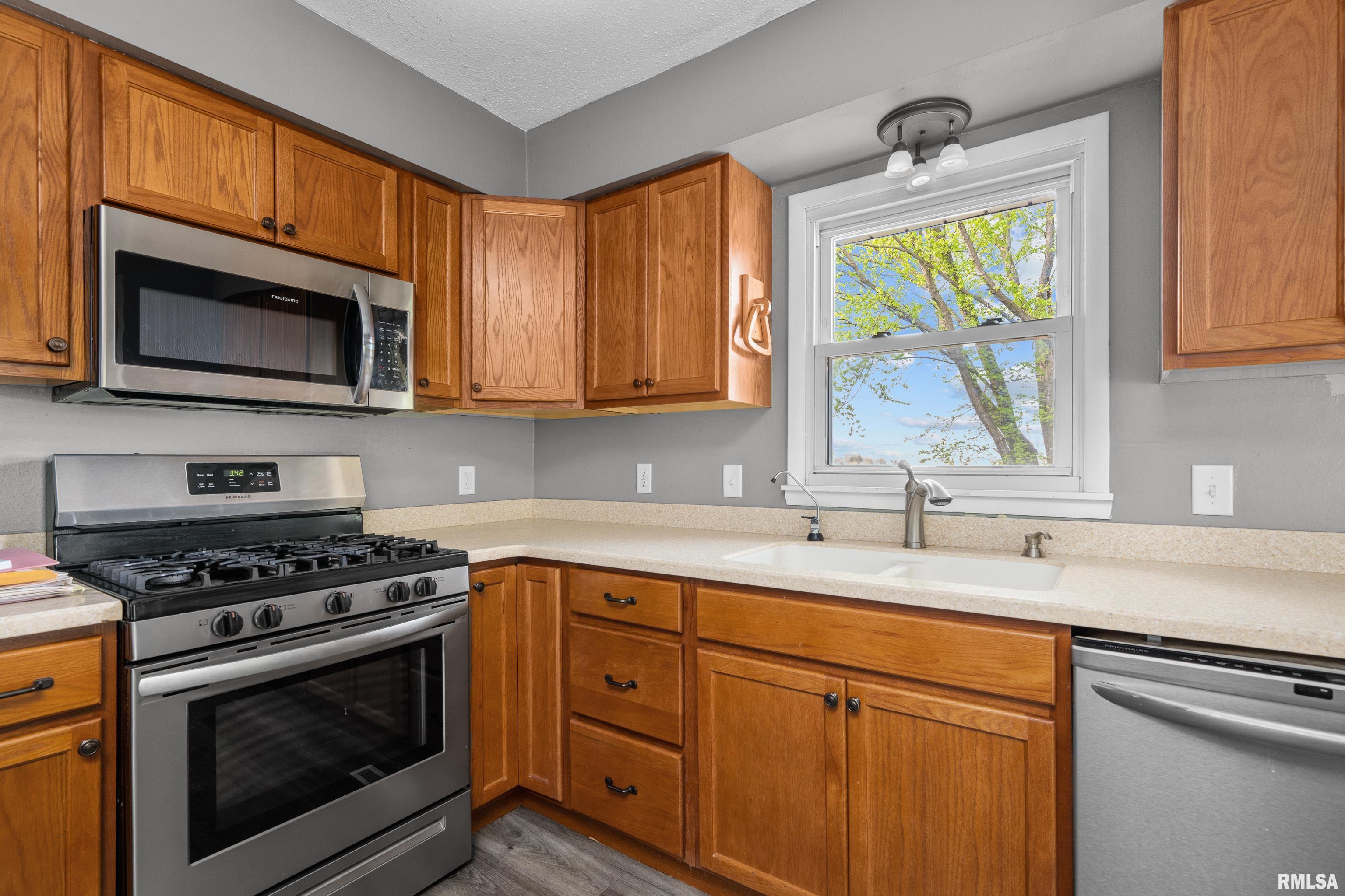 9080 New Liberty Road Walcott, IA 52773 - Photo 18 of 31 Gallery Image 18