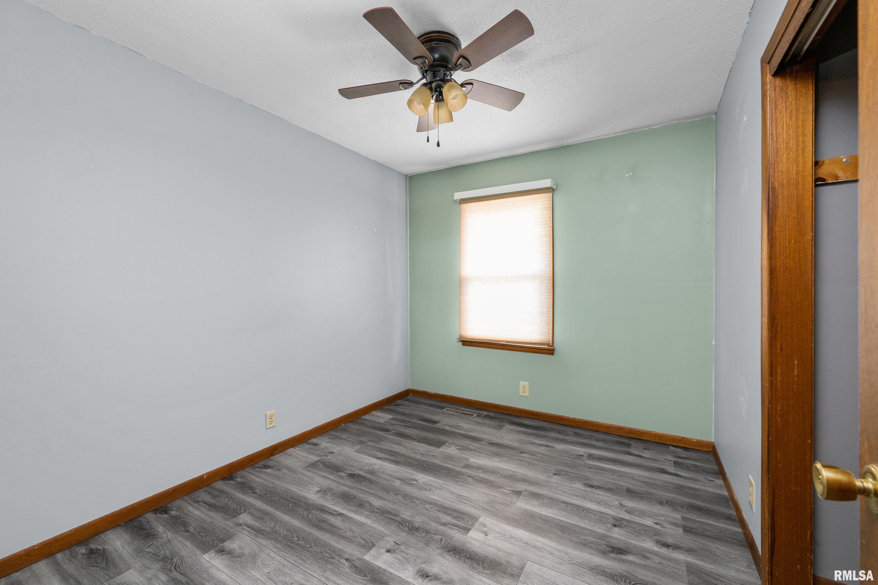 9080 New Liberty Road Walcott, IA 52773 - Photo 20 of 31 Gallery Image 20