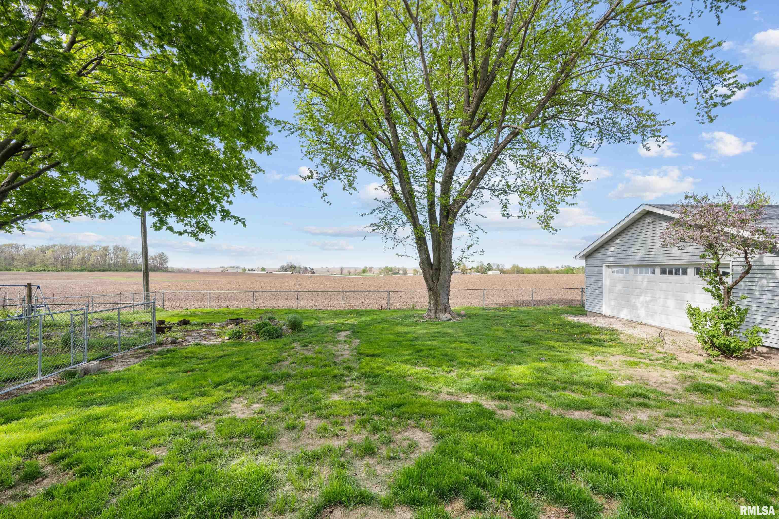 9080 New Liberty Road Walcott, IA 52773 - Photo 10 of 31 Gallery Image 10