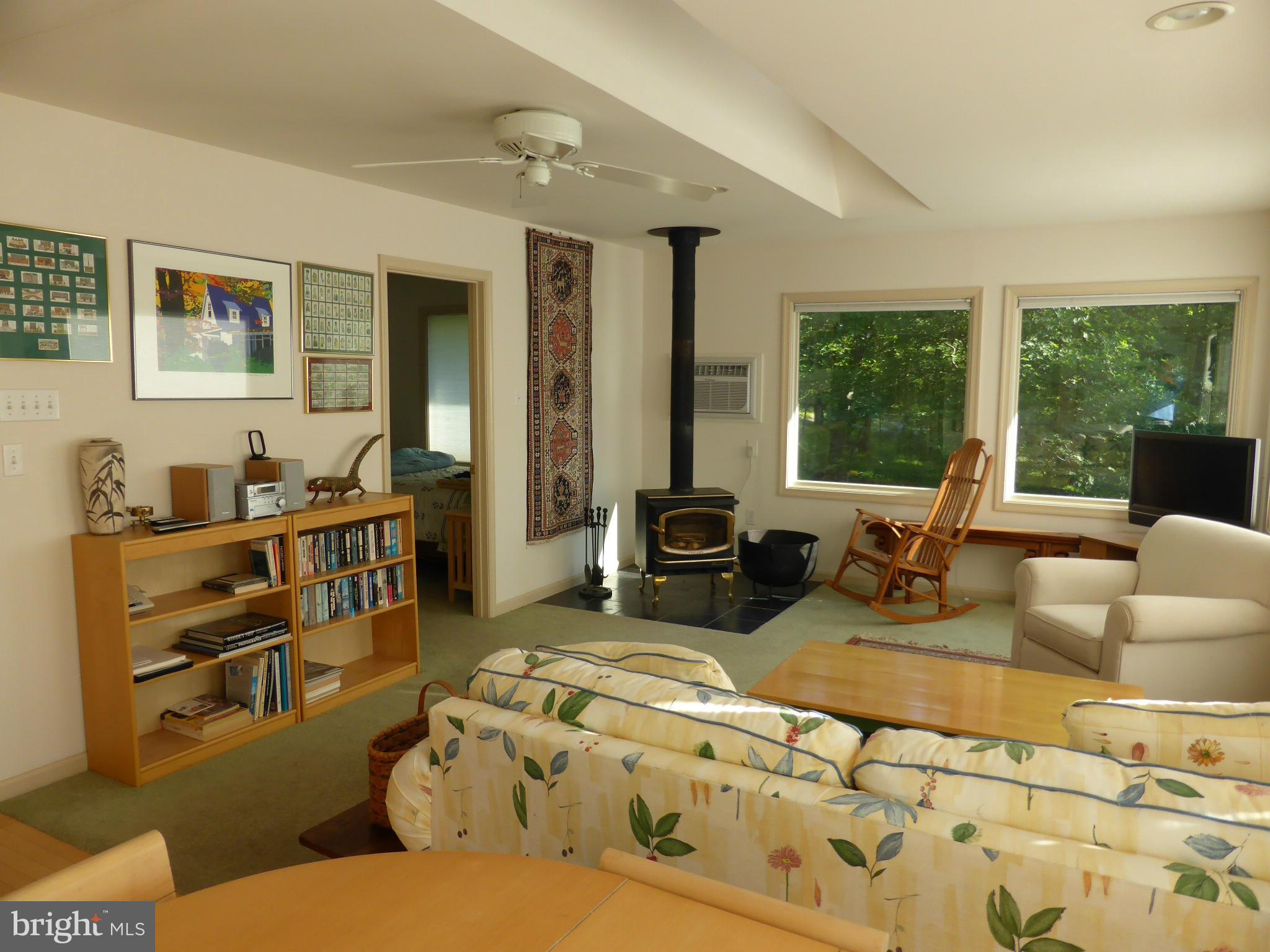 3337 Mar Lu Ridge Road Jefferson, MD 21755 - Photo 11 of 13 Family Room