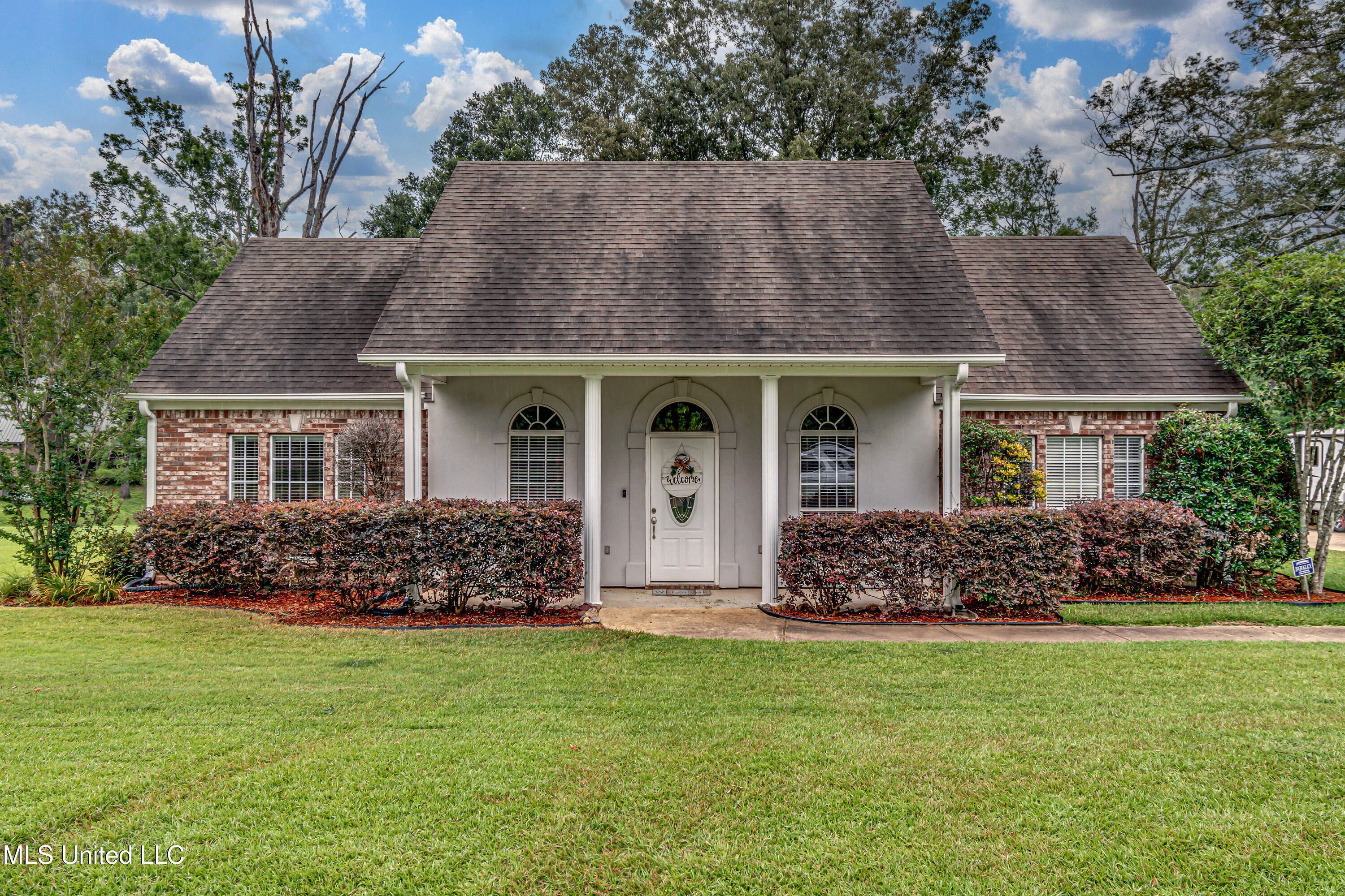 107 Beaver Run Road Vicksburg, MS 39180 - Photo 1 of 61 107 Beaver Run Rd-15