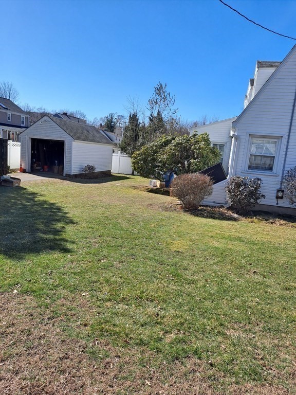27 Ellery Road Waltham, MA 02453 - Photo 2 of 23 Gallery Image 2