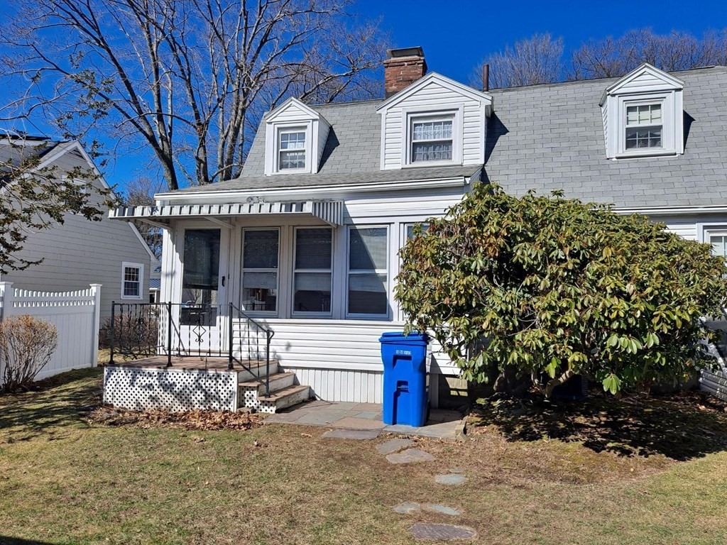 27 Ellery Road Waltham, MA 02453 - Photo 3 of 23 Gallery Image 3