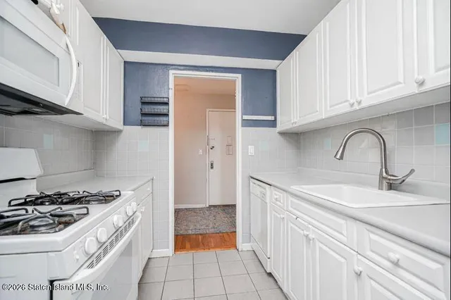 $340,000 | 100 Colfax Avenue, Unit 7B | Grant City