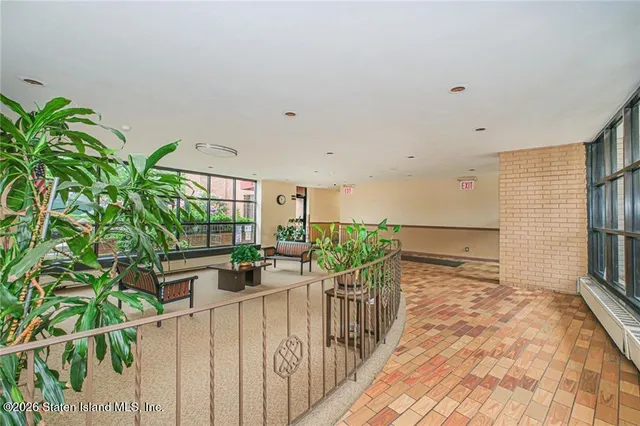 $340,000 | 100 Colfax Avenue, Unit 7B | Grant City