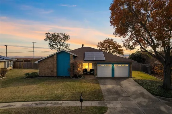 $400,000 | 3432 Vine Ridge, Bedford, TX 76021