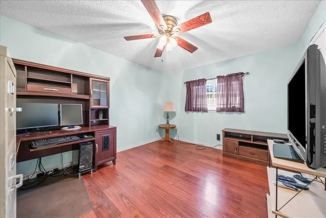 $425,000 | 3432 Vine Ridge, Bedford, TX 76021