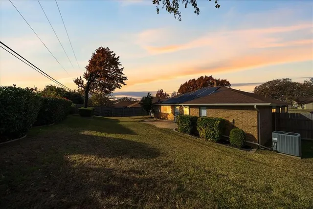 $425,000 | 3432 Vine Ridge, Bedford, TX 76021