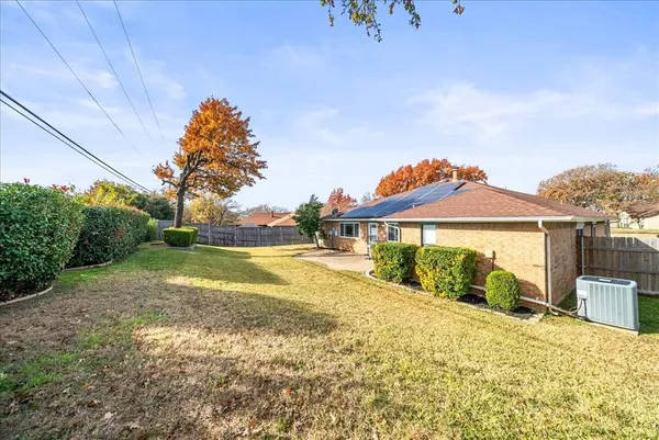 $400,000 | 3432 Vine Ridge, Bedford, TX 76021
