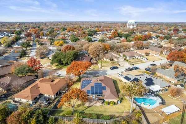 $400,000 | 3432 Vine Ridge, Bedford, TX 76021