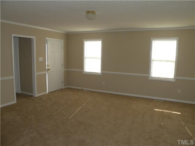 942 Old Fairground Road Willow Spring, NC 27592 - Photo 4 of 8 Den/Family/Great Room