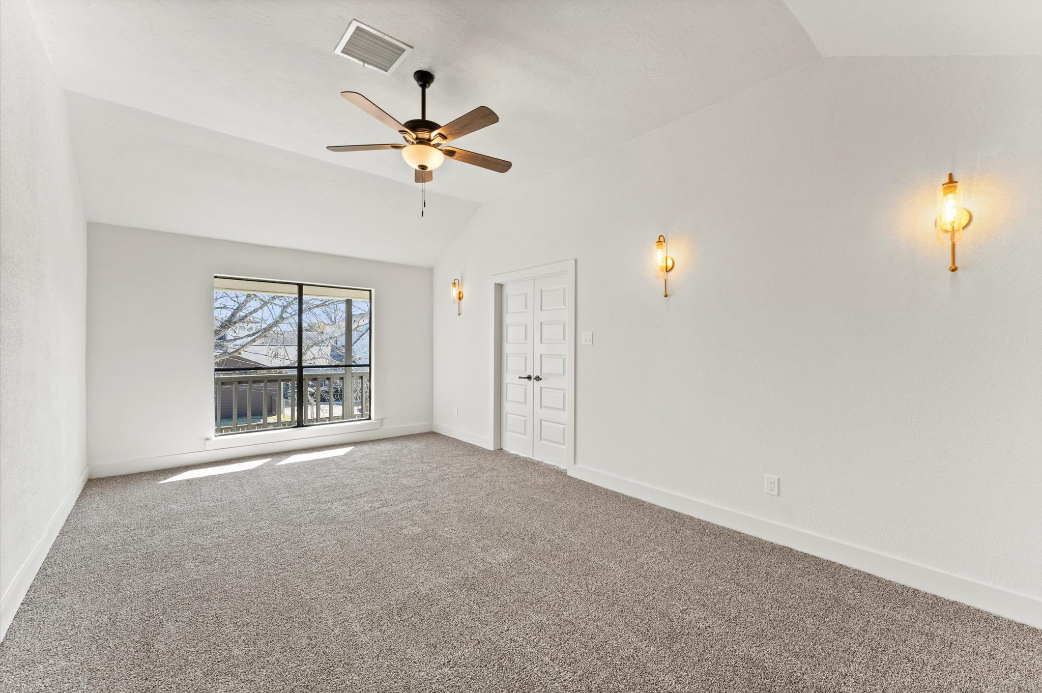 3725 Griggs Road Houston, TX 77021 - Photo 31 of 37 Great space for home theater or private gym.