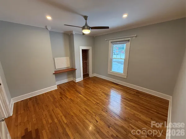 $1,750 | 318 North Academy Street, Mooresville, NC 28115