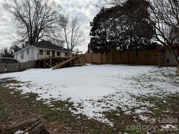 $1,750 | 318 North Academy Street, Mooresville, NC 28115