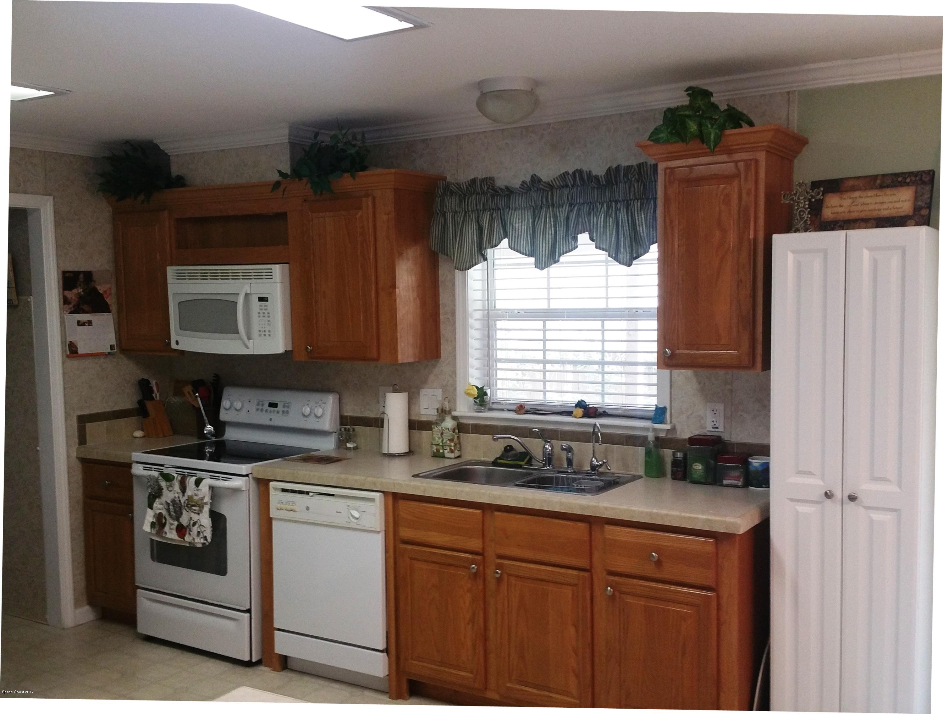 4145 White Road Melbourne, FL 32934 - Photo 5 of 18 20170221_130633