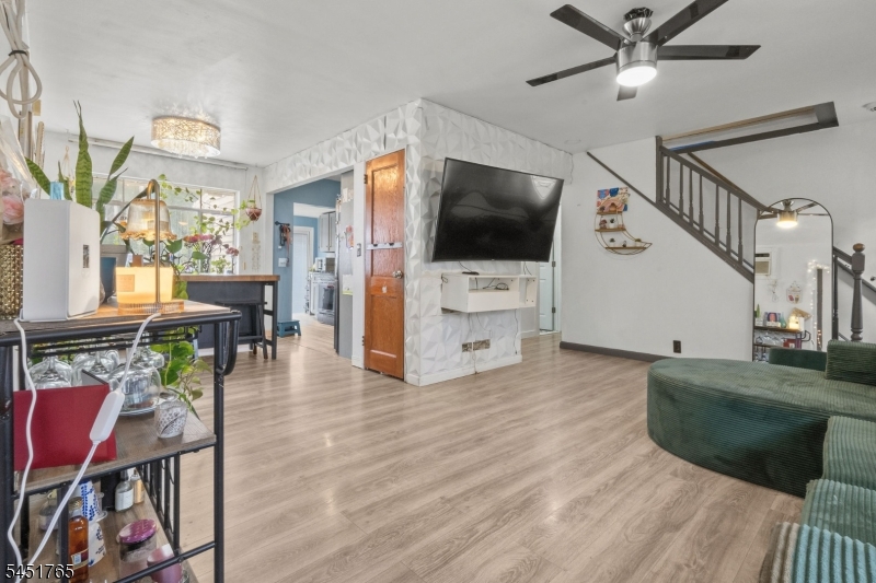 484 Raritan Road Roselle, NJ 07203 - Photo 6 of 24 Gallery Image 6