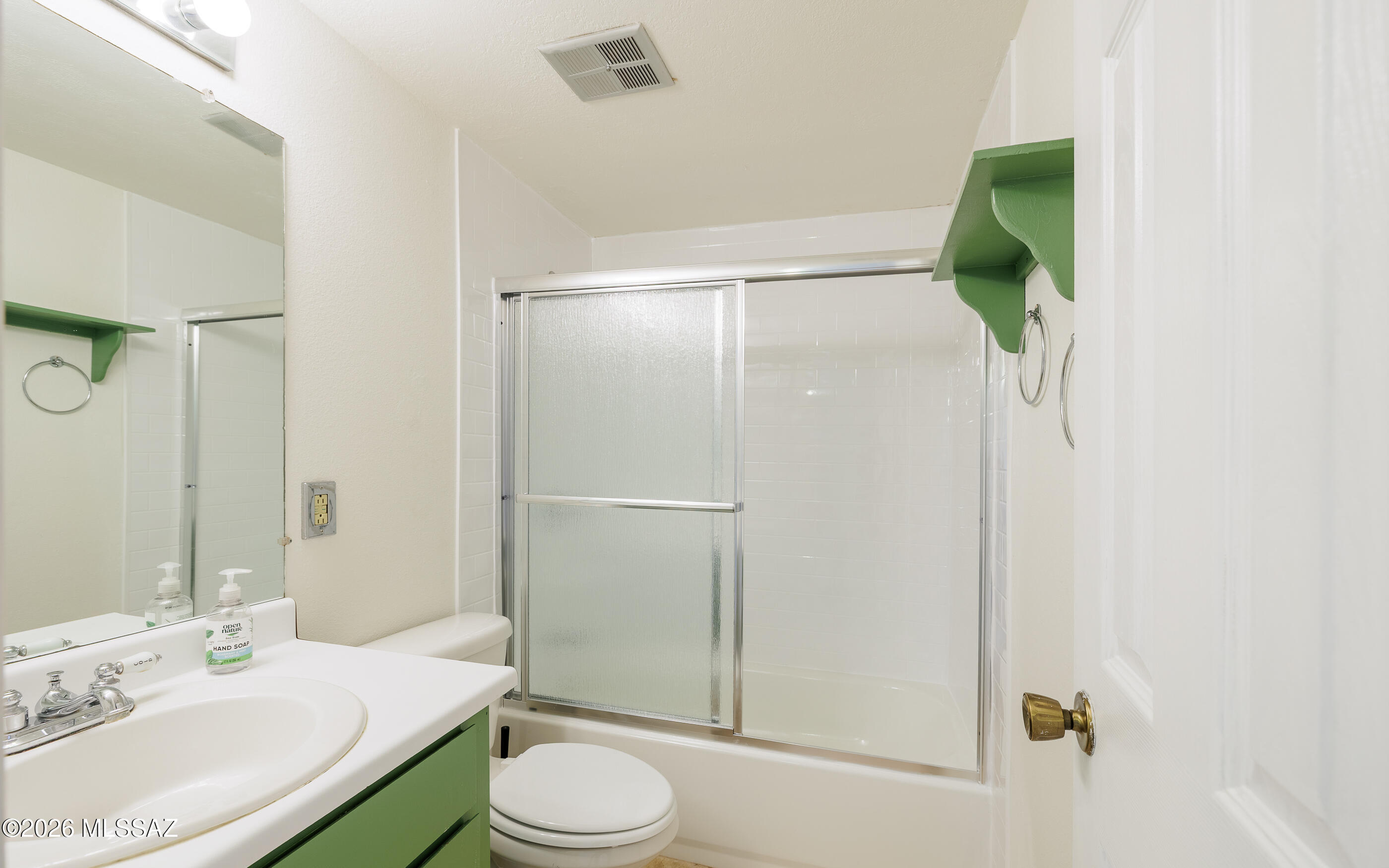3750 North Country Club Road, Unit 46 Tucson, AZ 85716 - Photo 15 of 34 a bathroom with a sink toilet and shower
