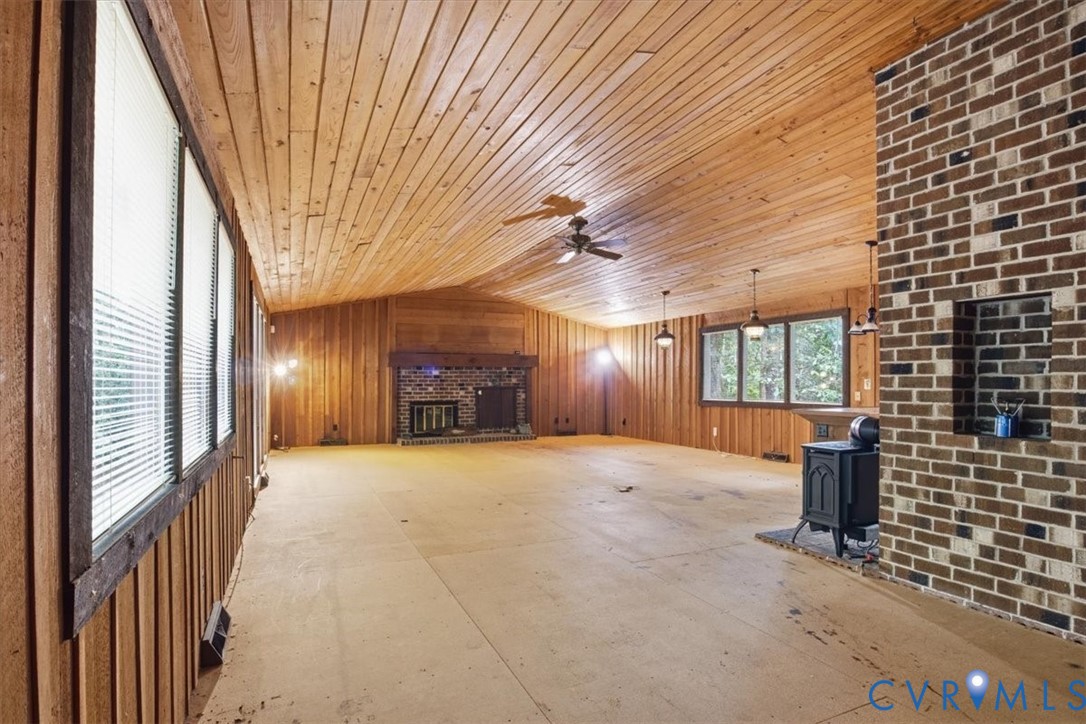 7581 Granny Valley Road Gloucester, VA 23061 - Photo 6 of 69